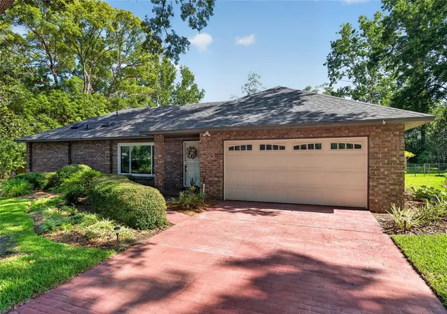 Homes for sale in Gainesville, FL | 2522 Nw 27th Pl, Gainesville, FL 32605 | MLS# GC541778