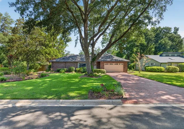 Homes for sale in Gainesville, FL | 2522 Nw 27th Pl, Gainesville, FL 32605 | MLS# GC541778