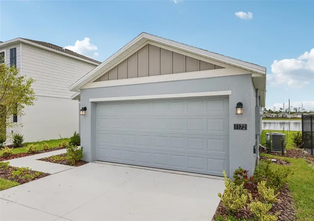 3rd image of 1172 Belle Isle Ln, Daytona Beach, FL 32124 | MLS# O6423131