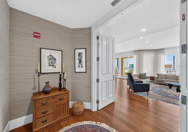 Photo 3 of Condo for sale at 35 Watergate Dr #1104, Sarasota, FL 34236 | MLS# A4699323 | Listing updated on 2026-09-04