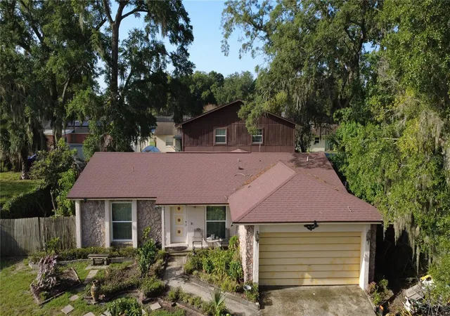 Photo 1 of Single family home for sale at 5832 Elon Dr, Orlando, FL 32808 | MLS# S5153239 | Listing updated on 2026-09-03