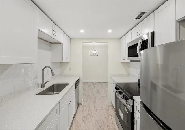 3rd image of 11409 8th Street N #1507, Saint Petersburg, FL 33716 | MLS# TB8526809
