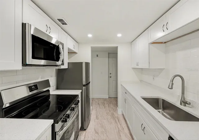 4th image of 11409 8th Street N #1507, Saint Petersburg, FL 33716 | MLS# TB8526809