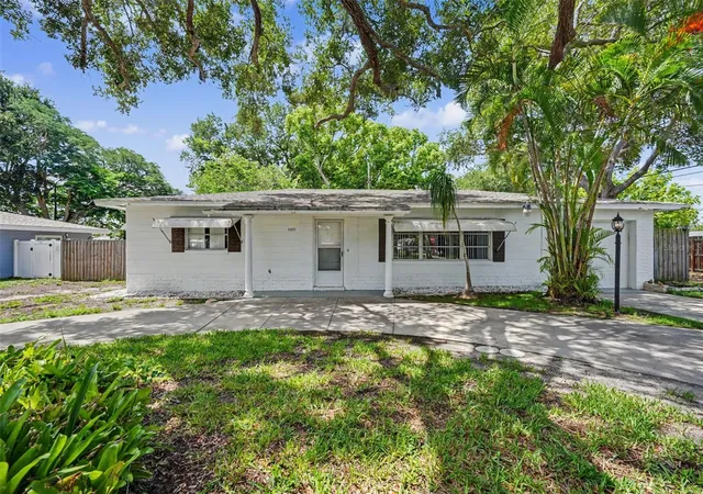 Homes for sale in Largo, FL | 11360 114th Ave, Largo, FL 33778 | MLS# TB8526826
