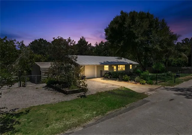 2nd image of 37400 Saint Louis Ave, Umatilla, FL 32784 | MLS# O6423157