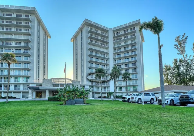 Homes for sale in Longboat Key, FL | 2301 Gulf Of Mexico Dr #44N, Longboat Key, FL 34228 | MLS# A4699335