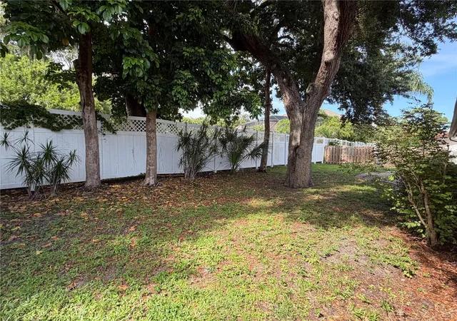 Homes for sale in Sarasota, FL | 3411 Sea View St, Sarasota, FL 34239 | MLS# A4699337