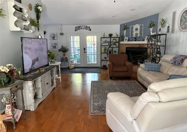 Homes for sale in Sanford, FL | 1910 S Park Ave, Sanford, FL 32771 | MLS# A4699338