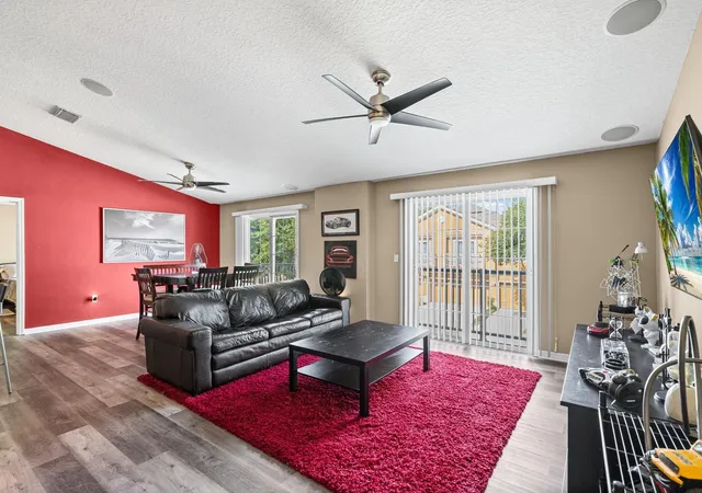 Photo 2 of Townhouse for sale at 6774 Breezy Palm Dr, RIVERVIEW, FL 33578 | MLS# TB8526854 | Listing updated on 2026-10-06