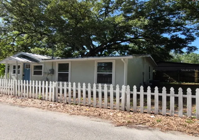 Photo 2 of Single family home for sale at 7409 Rhode Is Dr, Tampa, FL 33619 | MLS# TB8526857 | Listing updated on 2026-08-20