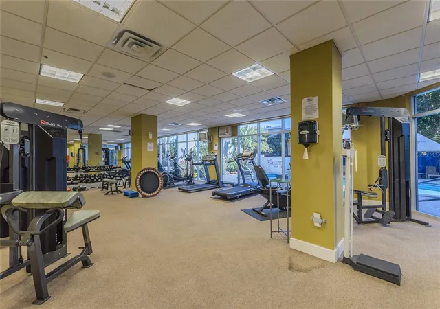 image of 470 3Rd St S, Saint Petersburg, FL 33701