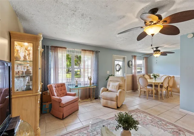Listing Photo 5 - Condo for sale in building located at 11730 Carissa Ln, NEW PORT RICHEY, FL 34654 - Unit #0