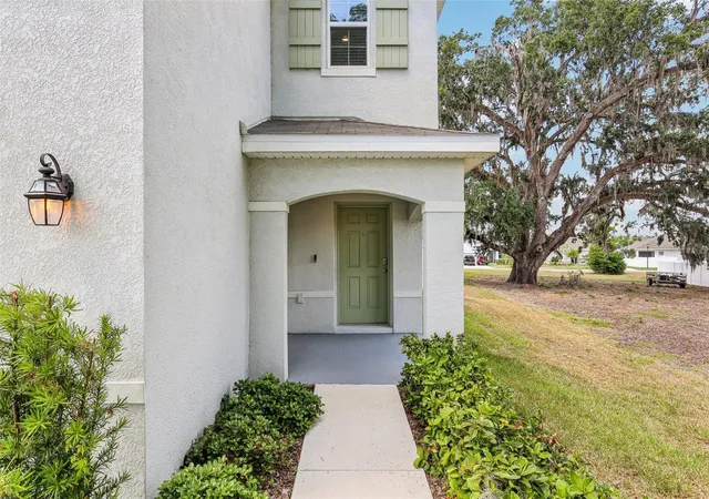 Photo 3 of Single family home for sale at 36557 Night Strawberry Ct, Dade City, FL 33525 | MLS# TB8526875 | Listing updated on 2026-09-23