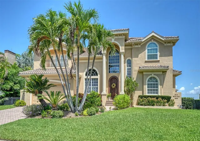 Homes for sale in Longboat Key, FL | 657 Halyard Ln, Longboat Key, FL 34228 | MLS# A4699348