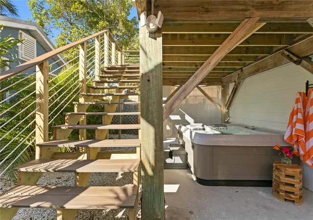 3rd image of 800 Gulf Blvd #5, Indian Rocks Beach, FL 33785 | MLS# TB8526908