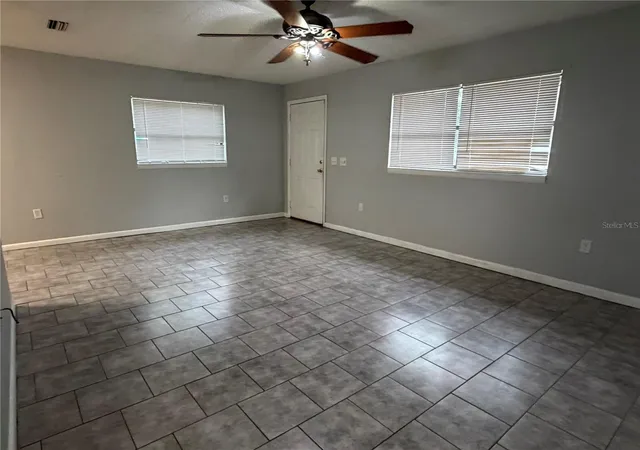 3rd image of 112 Jasper St, Bushnell, FL 33513 | MLS# TB8526911