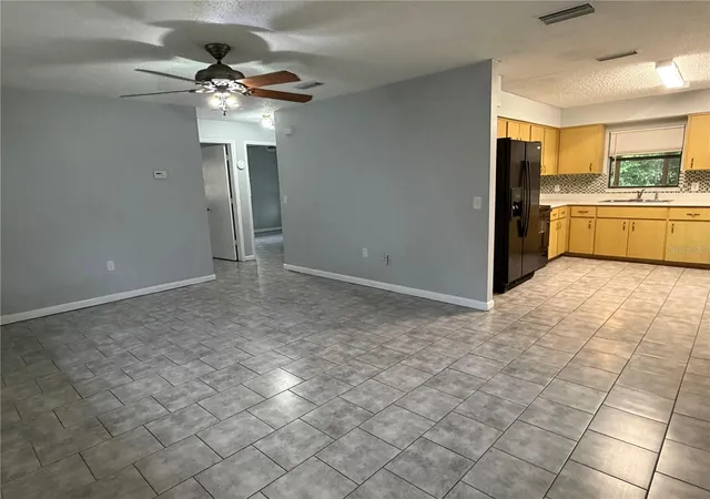 4th image of 112 Jasper St, Bushnell, FL 33513 | MLS# TB8526911