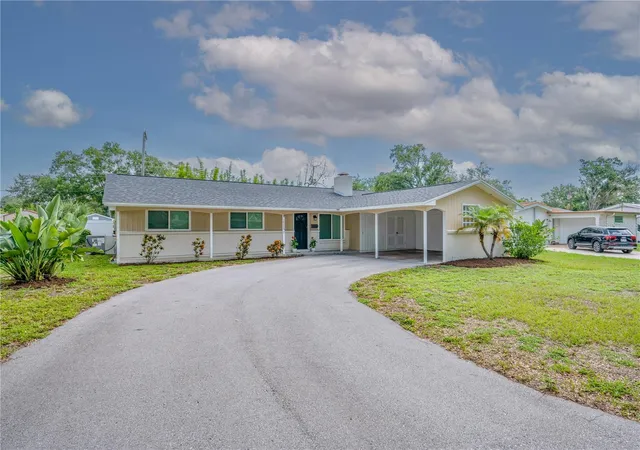 Homes for sale in Tampa, FL | 10509 Orange Grove Dr, Tampa, FL 33618 | MLS# TB8526912