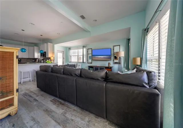 5th image of 504 Spring Ave, Anna Maria, FL 34216 | MLS# A4699353