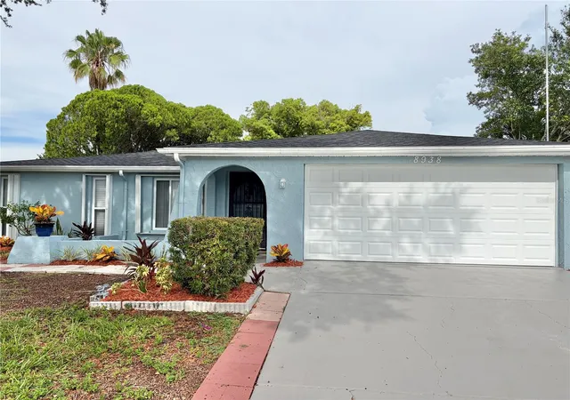 Photo 2 of Single family home for sale at 8938 Cochise Ln, Port Richey, FL 34668 | MLS# W7887443 | Listing updated on 2026-09-02