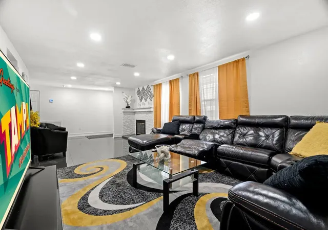 Photo 4 of Single family home for sale at 7005 Fountain Ave, Tampa, FL 33634 | MLS# TB8526917 | Listing updated on 2026-09-18