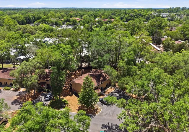 Photo 4 of Condo for sale at 507 NW 39th Road #301, Gainesville, FL 32607 | MLS# GC541783 | Listing updated on 2026-08-30