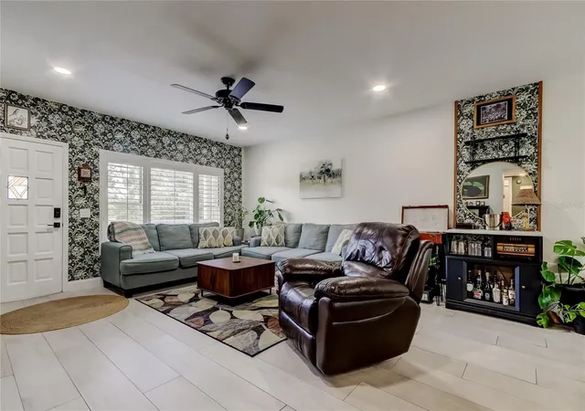 3rd image of 2170 Americus Blvd N, Clearwater, FL 33763