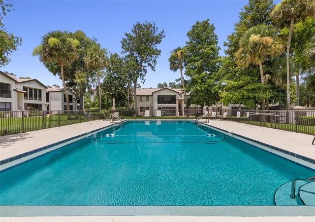 3rd image of 1 Tomoka Oaks Blvd, ORMOND BEACH, FL 32174