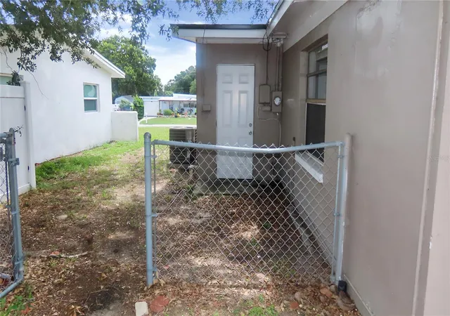 24th image of 12208 105th St, Largo, FL 33773 | MLS# TB8526939