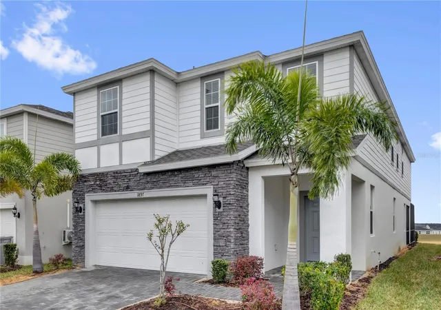 3rd image of 1897 Summer Dr, Davenport, FL 33897 | MLS# O6423233
