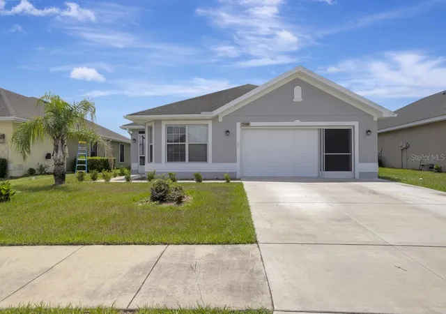 Photo 2 of Sale Pending at 7088 Wirevine Dr, Brooksville, FL 34602 | MLS# A4699361 | Listing updated on 2026-08-18