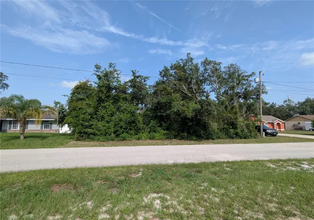 5th image of 2599 Hillview Cir, Deltona, FL 32725 | MLS# O6423254