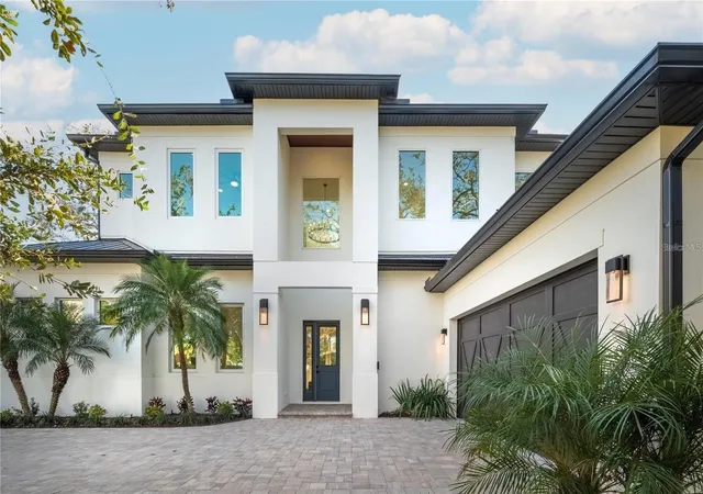 1st image of 2420 Floyd St, Sarasota, FL 34239 | MLS# A4699366