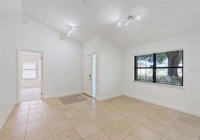 3rd image of 9433 Palm Tree Dr, Windermere, FL 34786 | MLS# O6423262