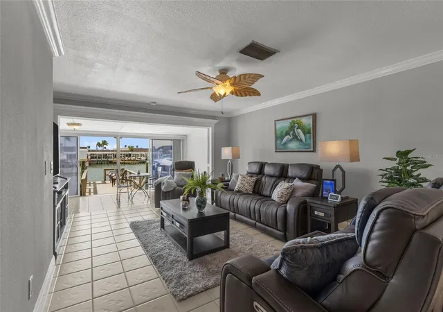Listing Photo 4 - Condo for sale in building located at 531 Boca Ciega Pt Blvd S, ST PETERSBURG, FL 33708 - Unit #531