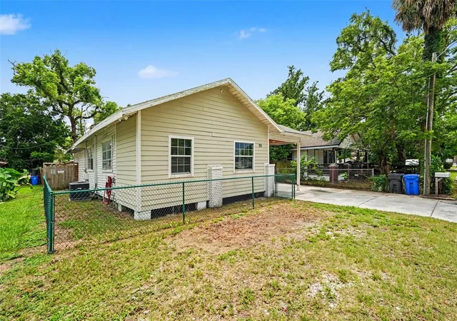 Photo 33 of Single family home for sale at 911 E 123rd Avenue, Tampa, FL 33612 | MLS# TB8526988 | Listing updated on 2026-08-28