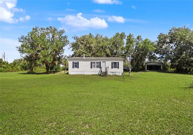 Manufactured home for sale at 5435 NE 153rd Place Rd, CITRA, FL 32113 | MLS# OM728077