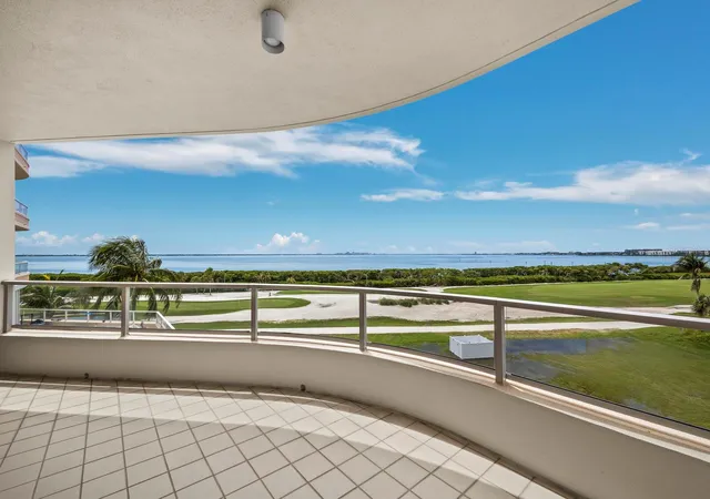 5th image of 3040 Grand Bay Blvd #225, Longboat Key, FL 34228 | MLS# A4699372