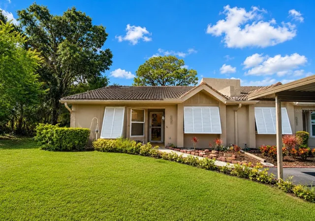 Photo 2 of Condo for sale at 5608 37th Street E #26, Bradenton, FL 34203 | MLS# A4699373 | Listing updated on 2026-08-09