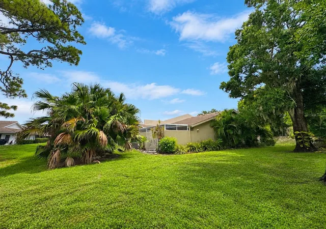 Photo 3 of Condo for sale at 5608 37th Street E #26, Bradenton, FL 34203 | MLS# A4699373 | Listing updated on 2026-08-09