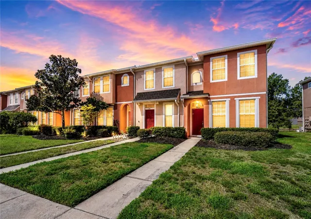 Photo 2 of Townhouse for sale at 6919 Towering Spruce Dr, Riverview, FL 33578 | MLS# TB8527000 | Listing updated on 2026-10-02