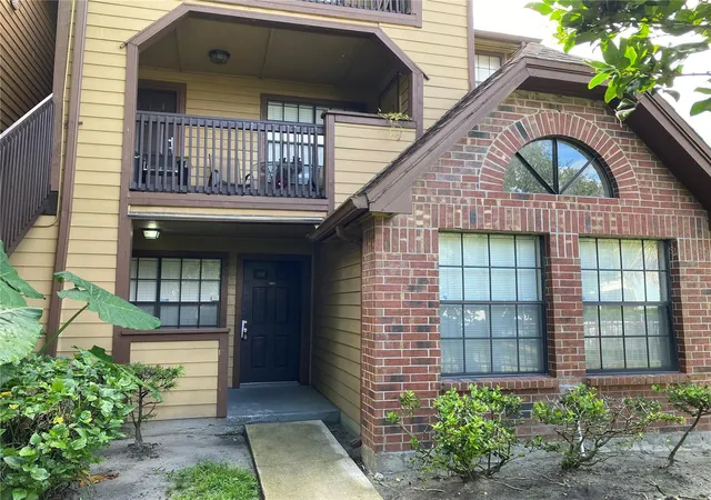 Homes for sale in Altamonte Springs, FL | 400 Lake Placid Ct #104, Altamonte Springs, FL 32701 | MLS# O6423281