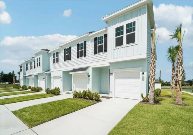 Photo 1 of Townhouse for sale at 6844 Holcombe Dl Dr, Zephyrhills, FL 33541 | MLS# TB8527007 | Listing updated on 2026-09-20