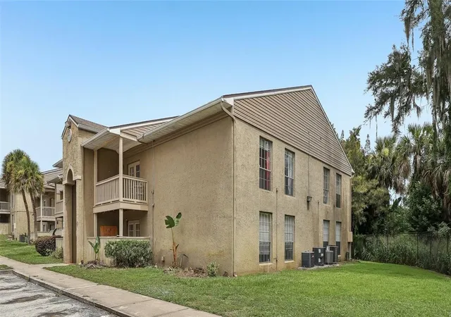 Photo 4 of Condo for sale at 305 Wymore Rd #208, Altamonte Springs, FL 32714 | MLS# G5114793 | Listing updated on 2026-09-22