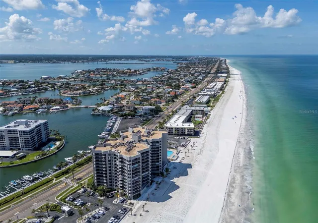 2nd image of 1660 Gulf Blvd, CLEARWATER BEACH, FL 33767