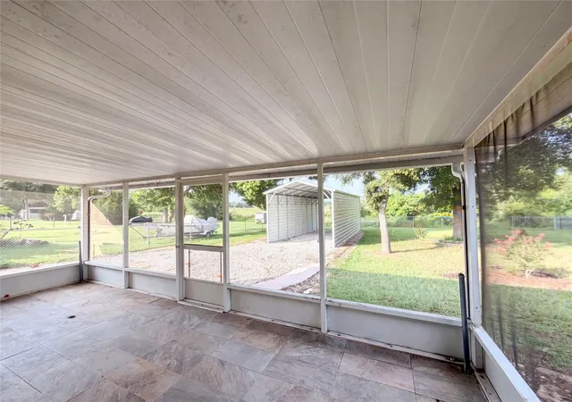 2nd image of 314 Dupont Cir, Howey In The Hills, FL 34737 | MLS# O6423300
