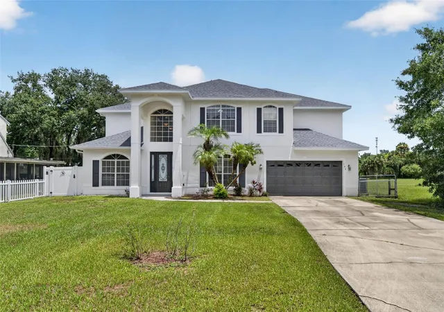 1st image of 166 W 11th St, Chuluota, FL 32766 | MLS# O6423315
