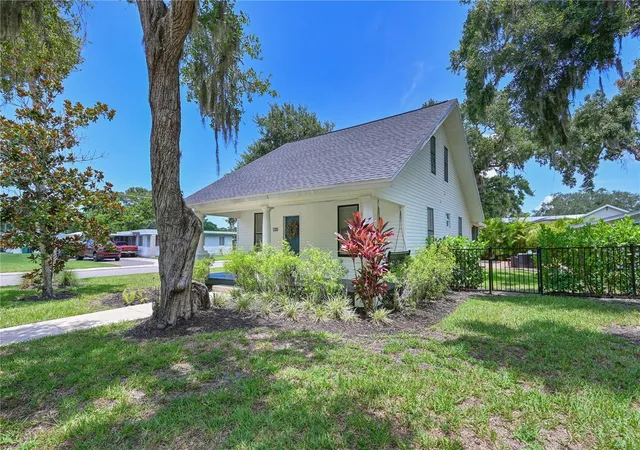 1st image of 1318 6th St W, Palmetto, FL 34221 | MLS# A4699386