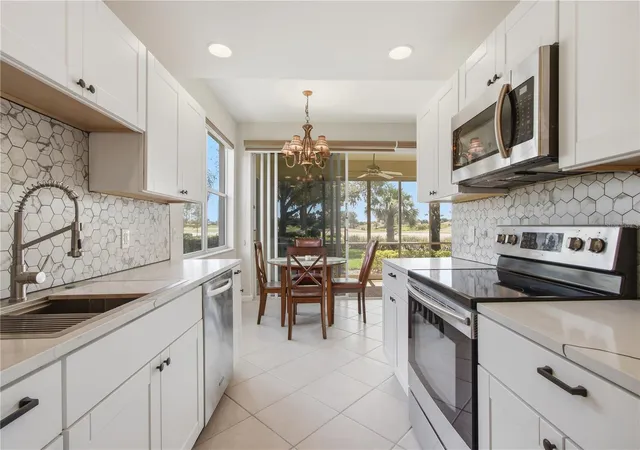 Homes for sale in Fort Myers, FL | 3010 Meandering Wy #101, Fort Myers, FL 33905 | MLS# O6423317