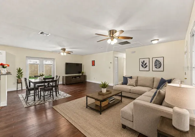 2nd image of 3822 Ravenna Dr, Valrico, FL 33594 | MLS# W7887452